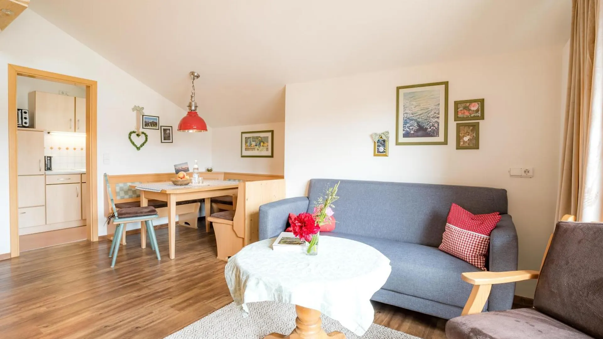 Allgaeu Residenz - Ferienwohnungen Mit Fruehstueck & Sauna Fischen im Allgaeu